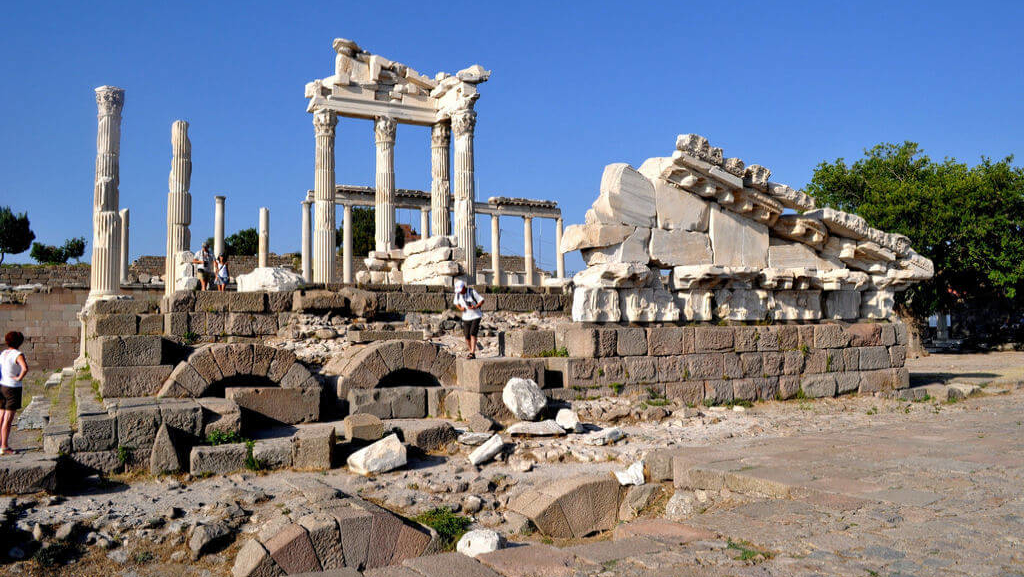 The Asklepeion at Pergamon today, with some tourists looking for a good place to incubate